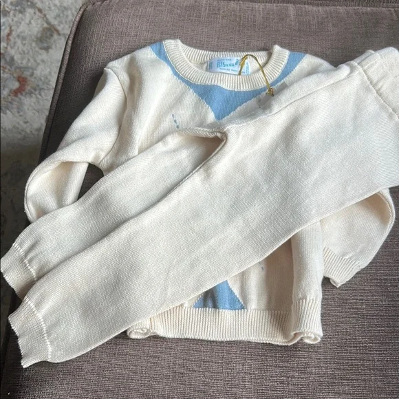 Classic Cream and Blue Sweater Top - Picture 2 of 3